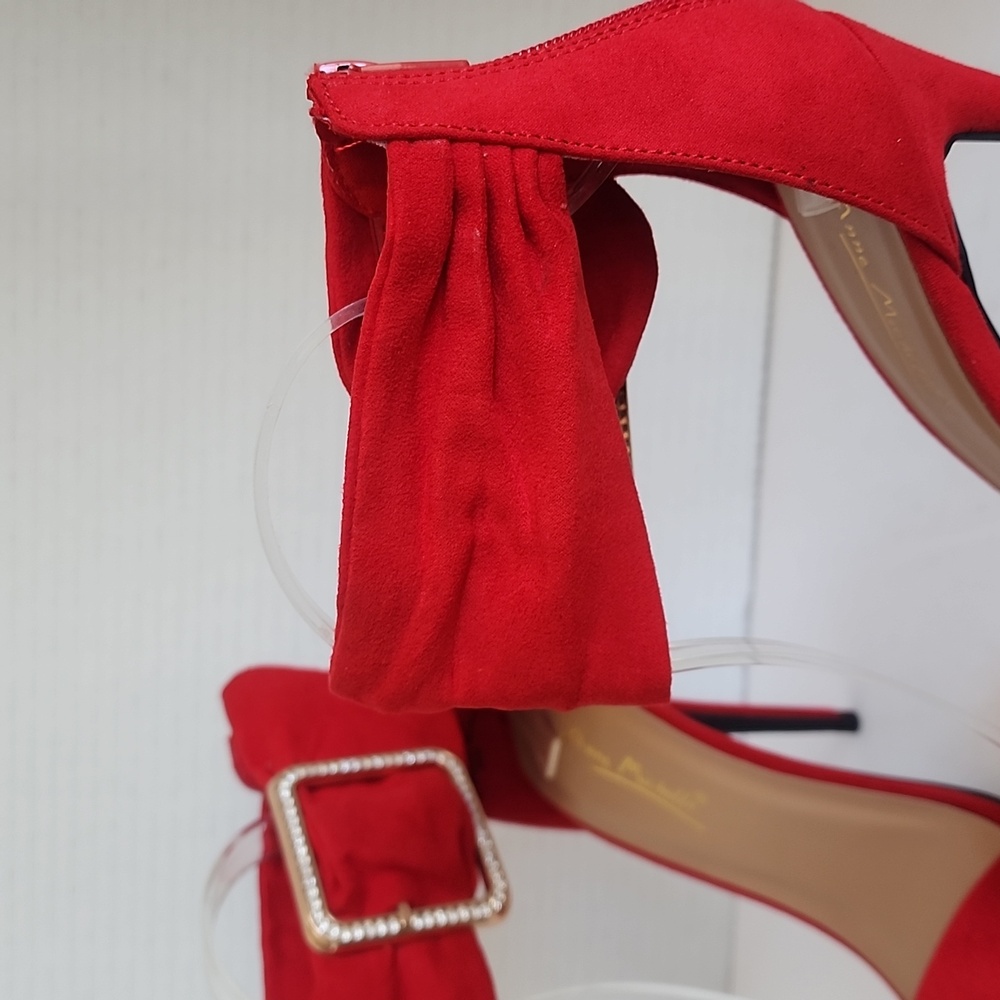 New in the Box - Formal Stiletto Heels w/ Gold Color Buckle & Rhinestones - Picture 9 of 11